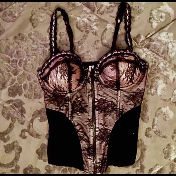 PINK AND BLACK LACE BUSTIER - Picture 4 of 4