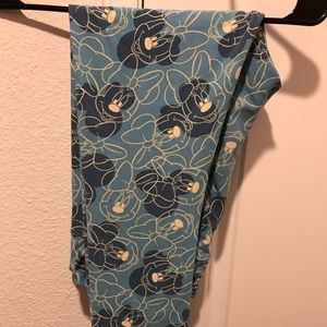 lularoe size TC disney Mickey leggings.