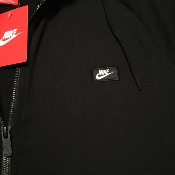 Nike Hooded Black Pocket Jacket - Picture 4 of 4