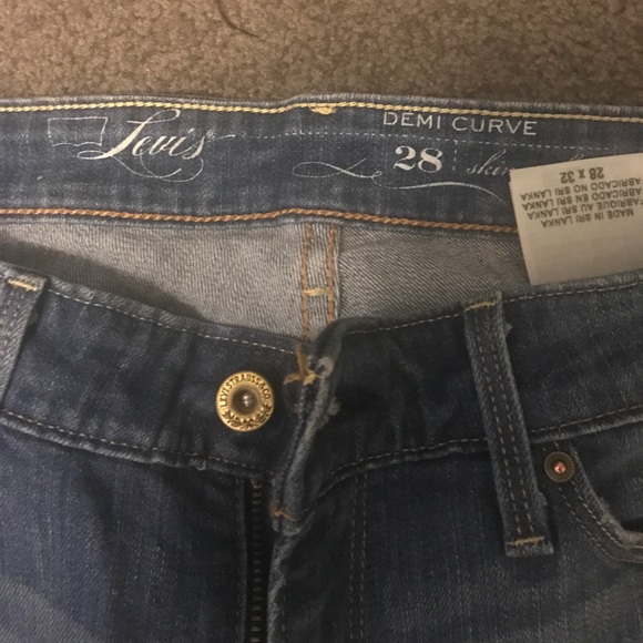 LEVI’S - Picture 3 of 5