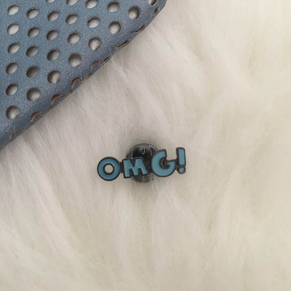 OMG!  Enamel Pin