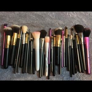 Various Morphe and BH Cosmetics Makeup Brushes