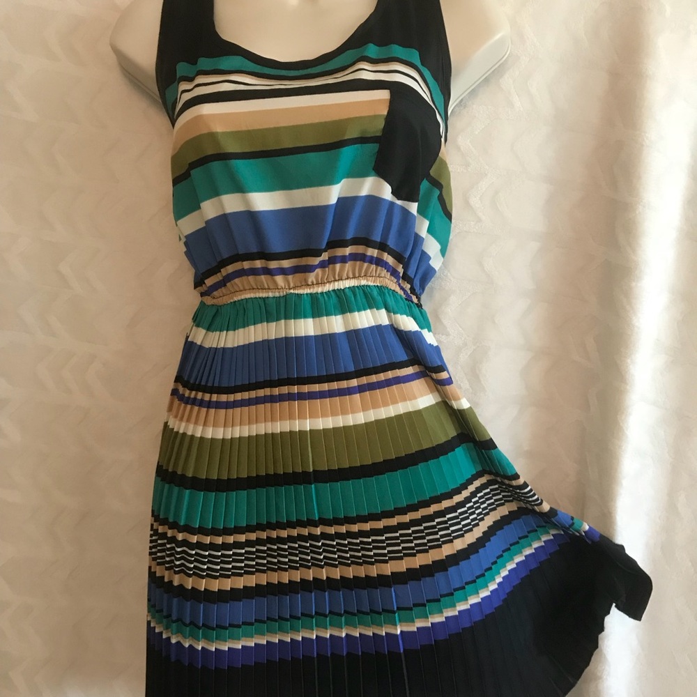 ⬇️Pleated skirt sleeveless T top dress