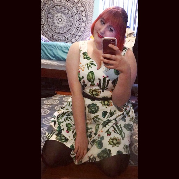 Meet the Posher: Megan 💖✨✨✨ - Picture 2 of 8