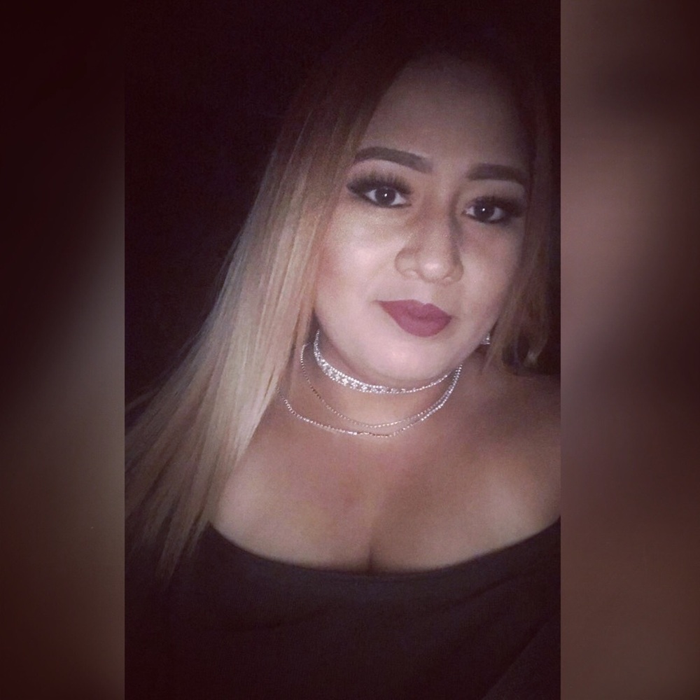 Meet your Posher, Paola