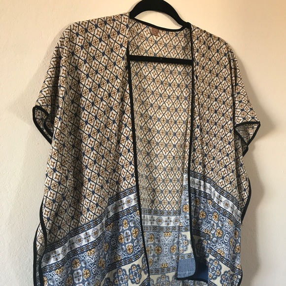 Cardigan - Picture 1 of 2