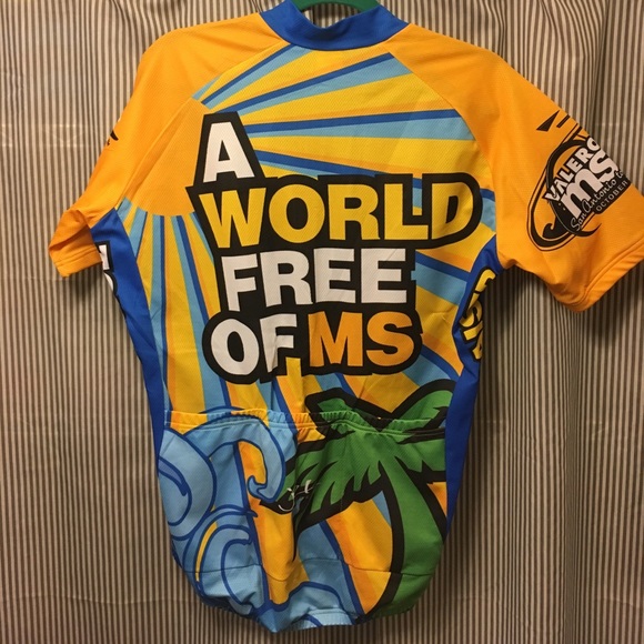 Cycling shirt with back pockets - Picture 5 of 5