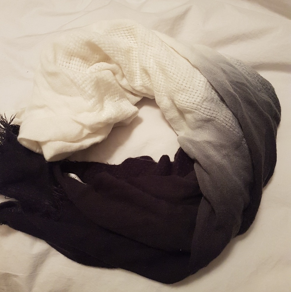 Large square chunky Scarf