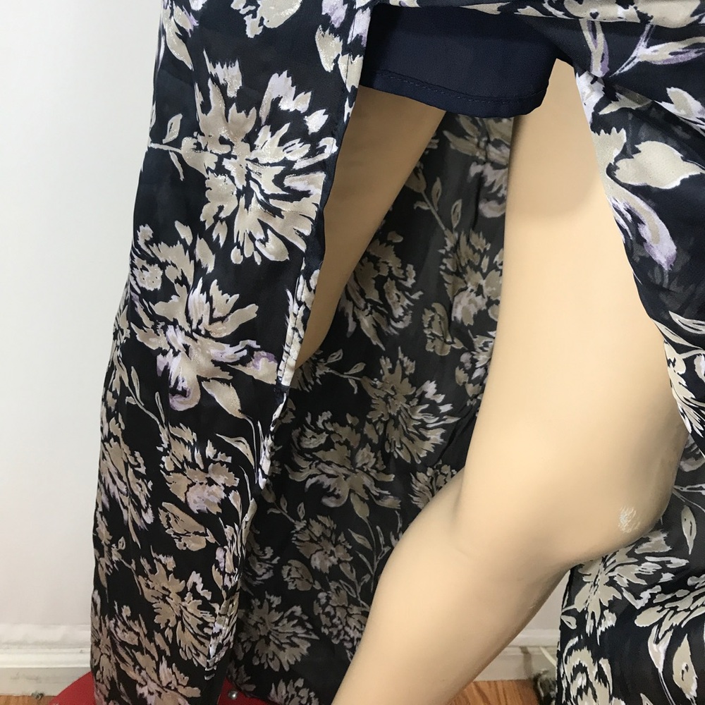 After Party by NastyGal Silk Maxi Floral Side Slit - Picture 4 of 7