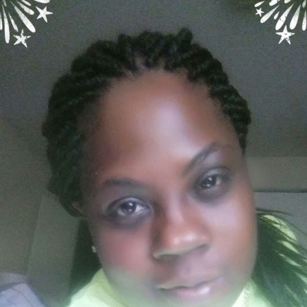 Meet your Posher, Angela