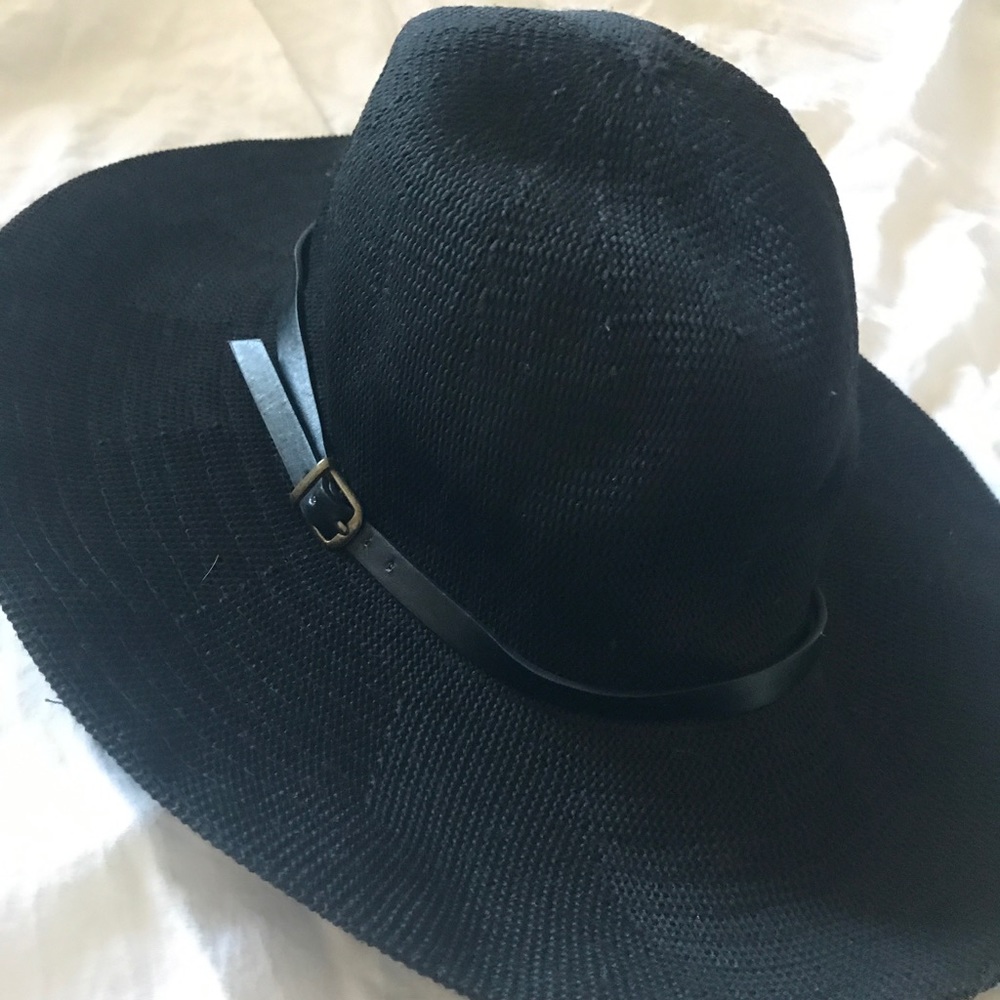 Black hat