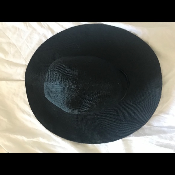 Black hat - Picture 2 of 4