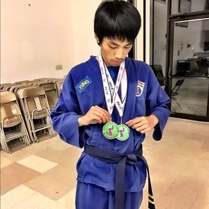 Meet your Posher, Tung