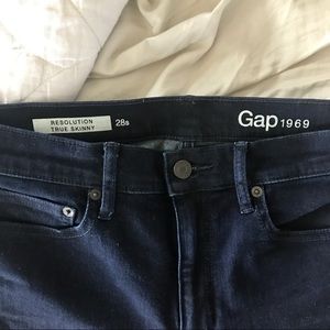 Gap Revolution true skinny 28/Short