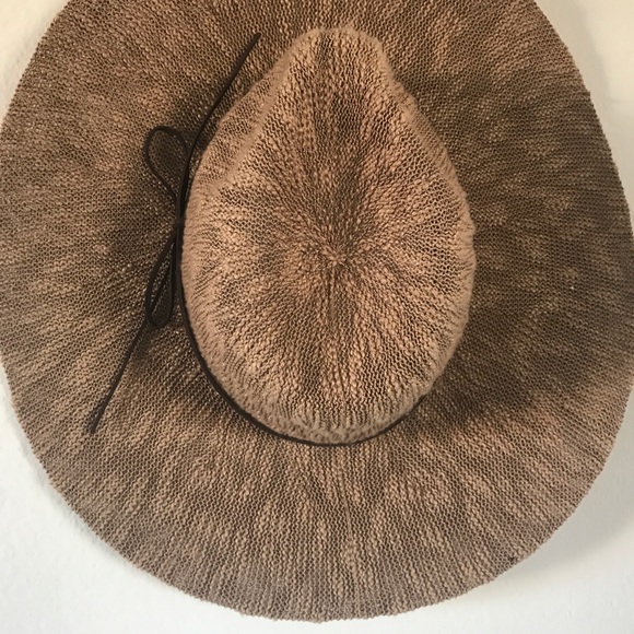 Summer hat - Picture 3 of 5