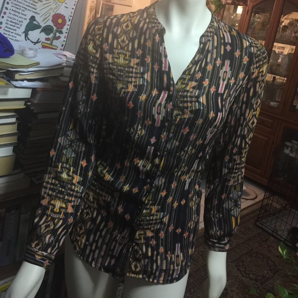 Patterned Buttoned Down Blouse