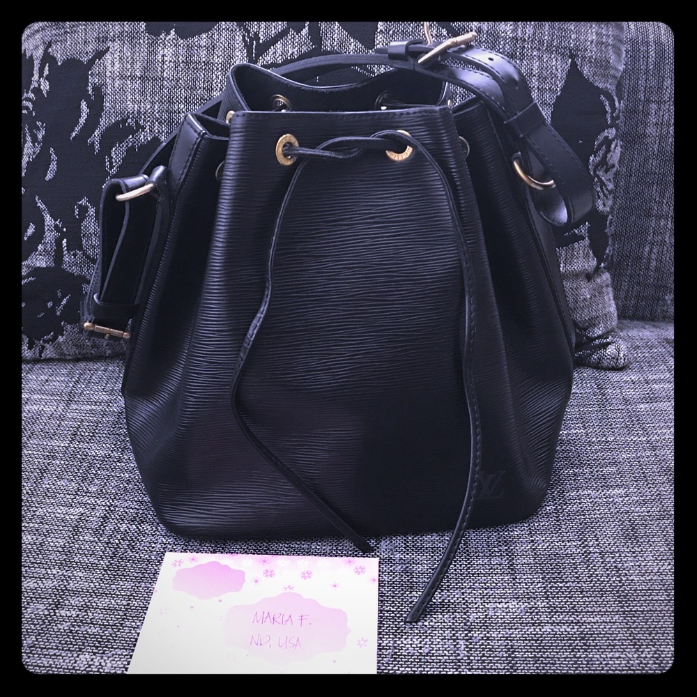 ⛔️SOLD⛔️Louis Vuitton Petite Noe Epi Noir