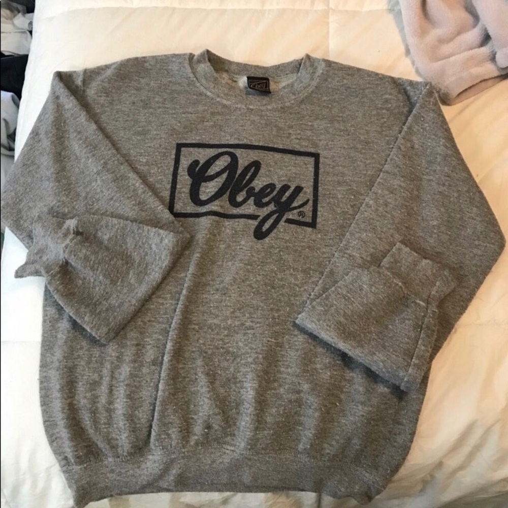 Obey crew neck