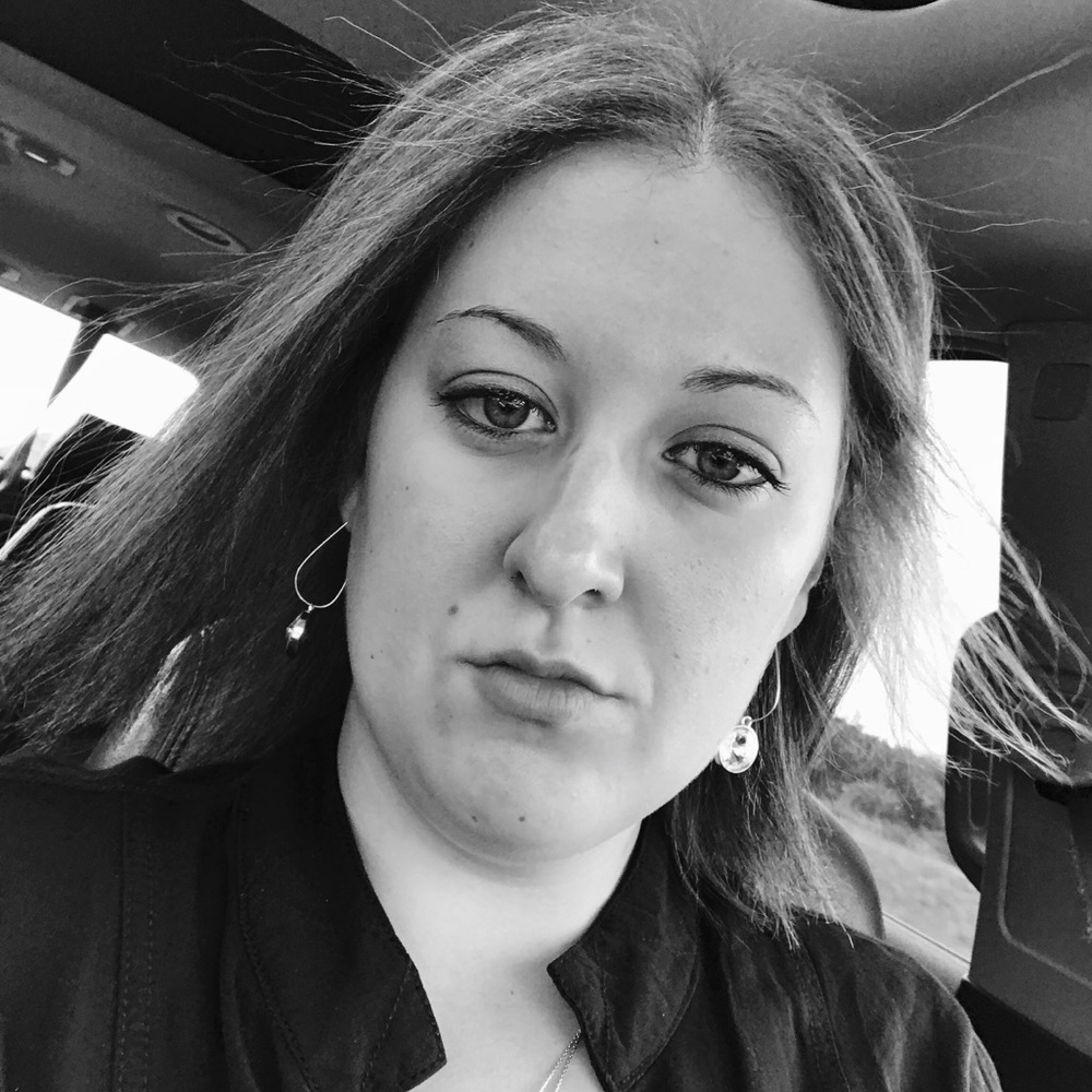 Meet your Posher, Cortney