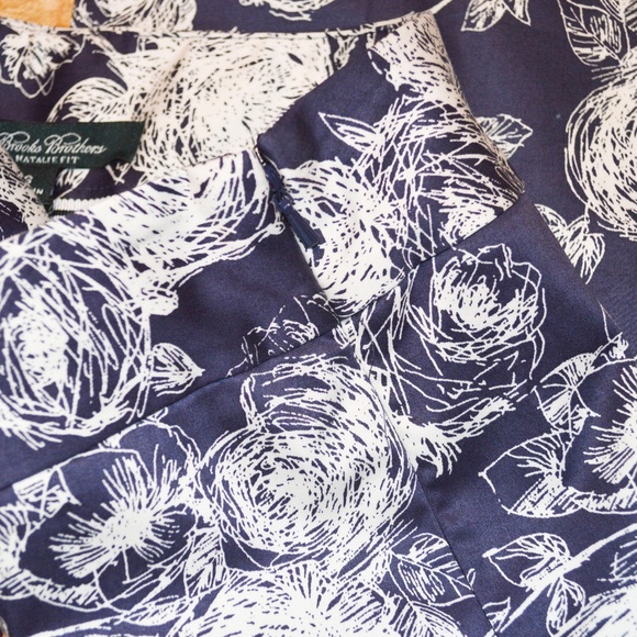 BROOKS BROTHERS Blue & White Etched Floral Print Natalie Ankle Trouser Pants NWT - Picture 4 of 7