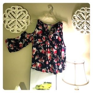 3/4 length sleeve floral shirt