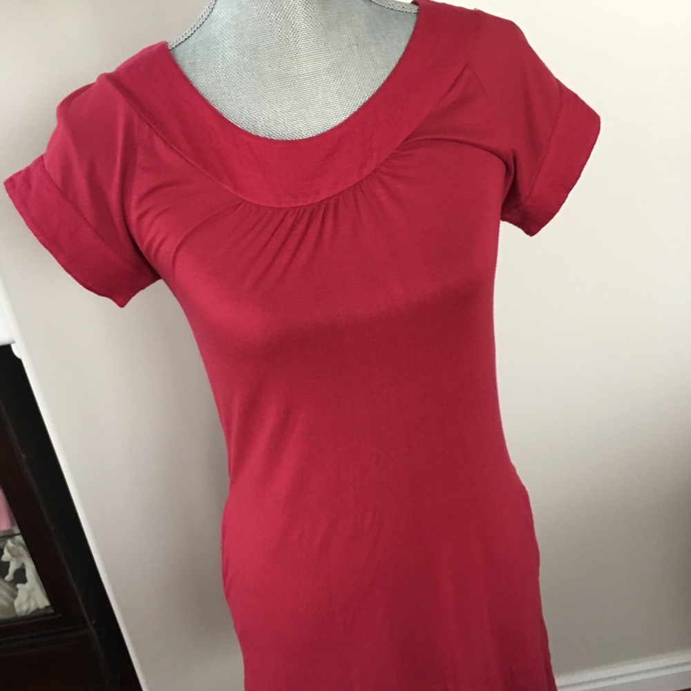 Fitted red dress