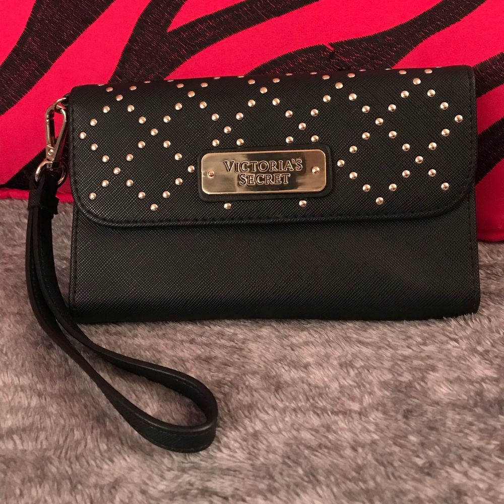 Victoria’s Secret iPhone 6 Studded Wristlet