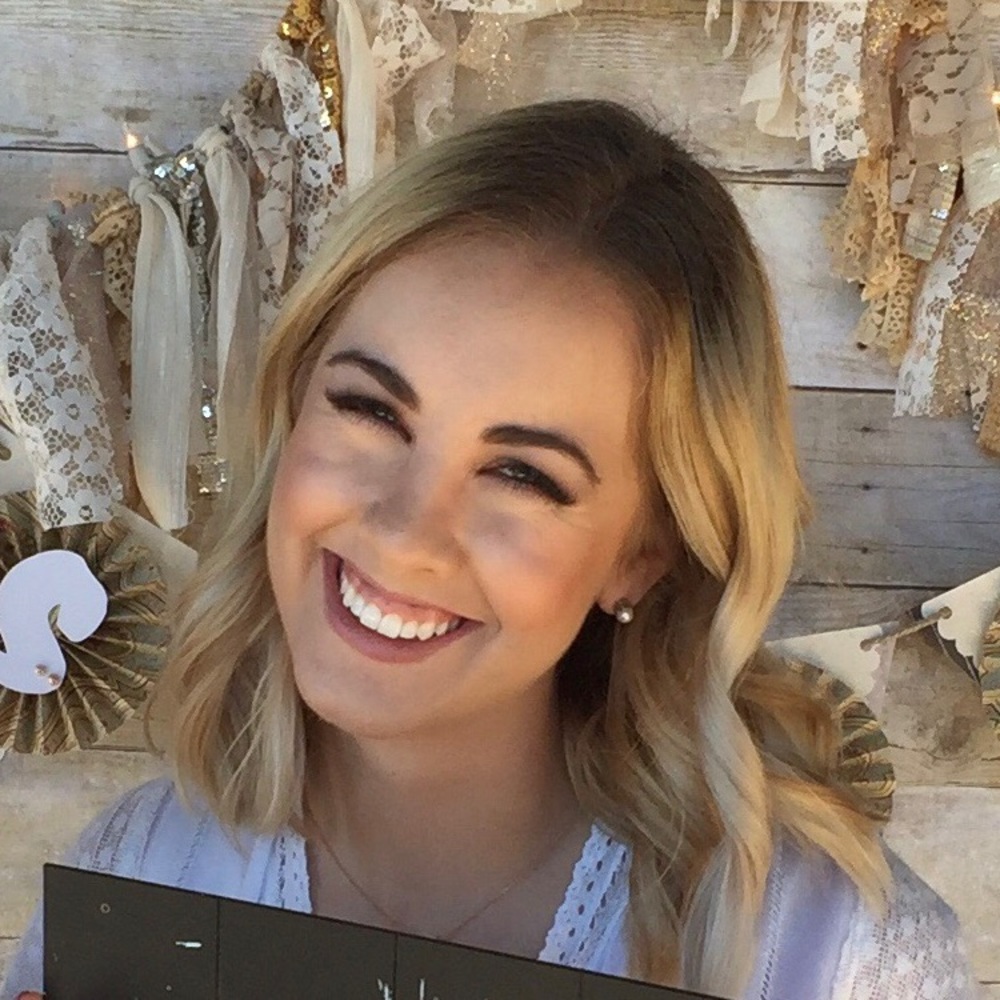 Meet your Posher, Kira