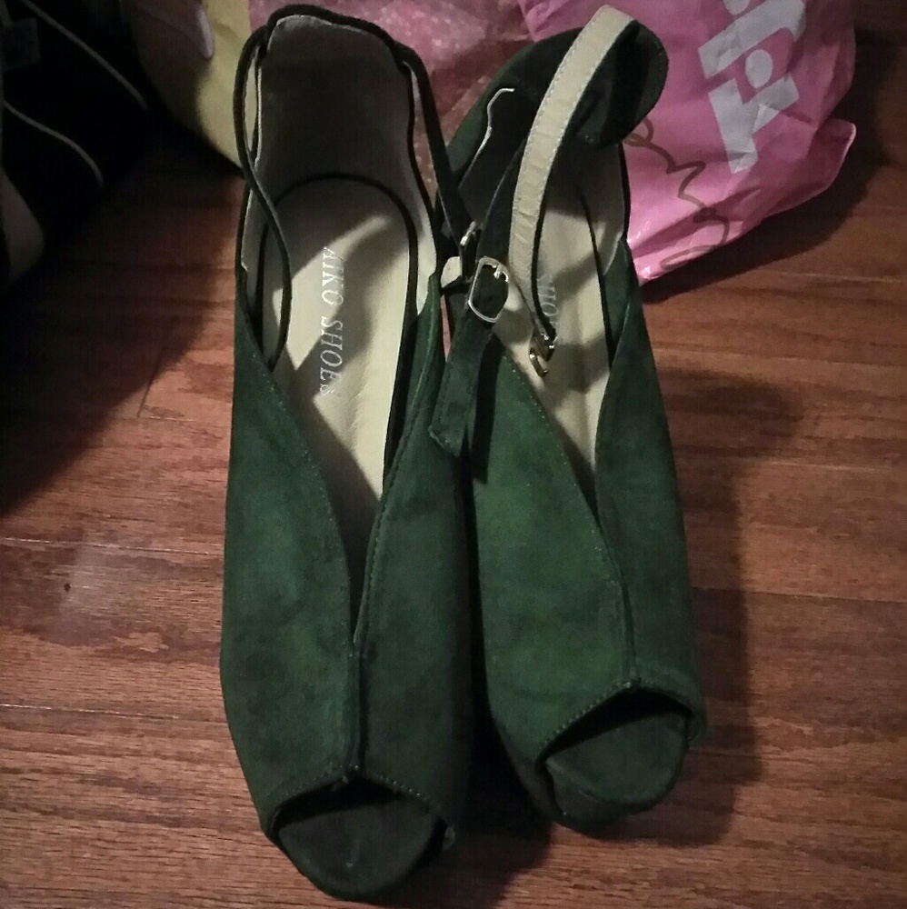 Forrest Green High Heels