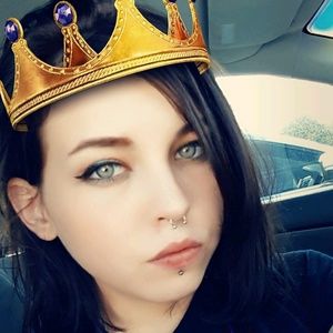 Meet your Posher, Rebekah