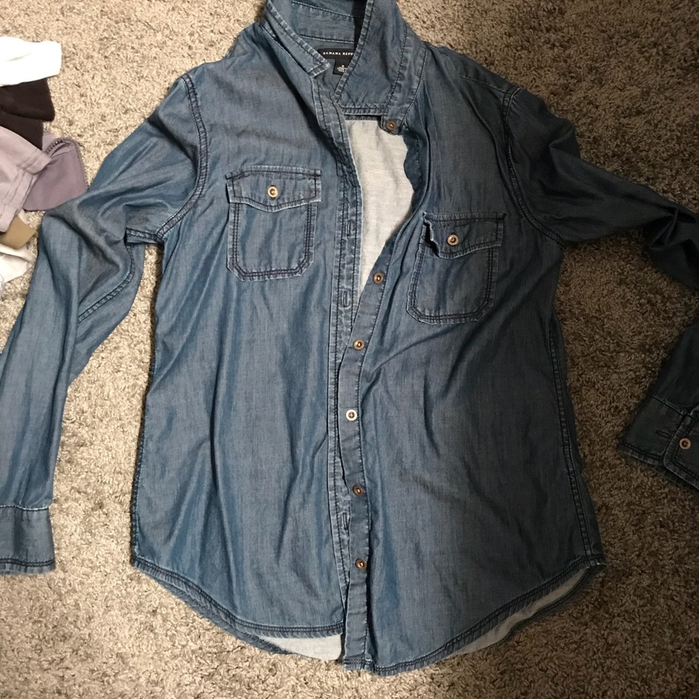 Banana republic chambray button down
