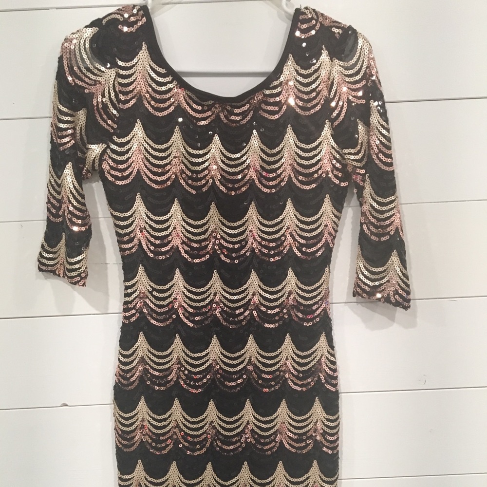 Super Cute Black & Good Sequin Dress 💋