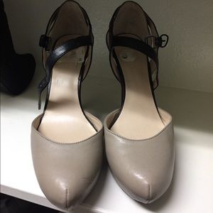 Nine West pumps