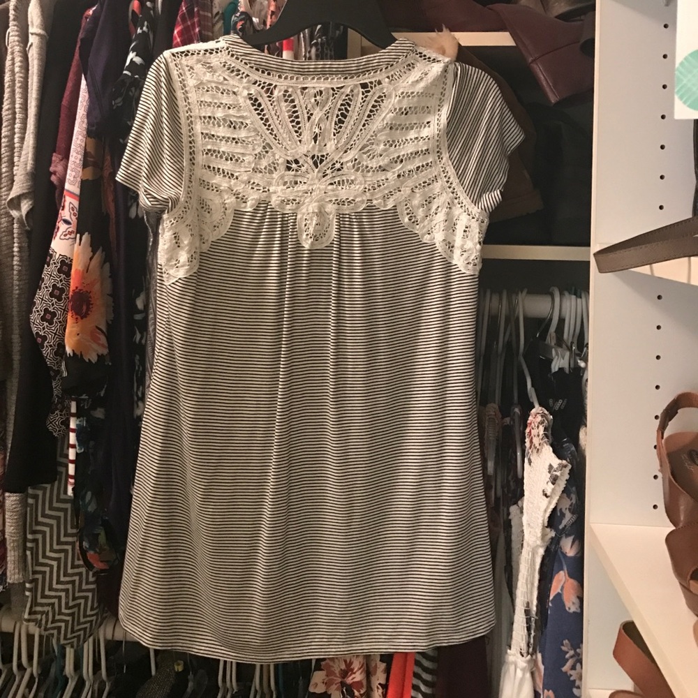 Medium Daniel Rain maternity lace detail tee - Picture 2 of 2