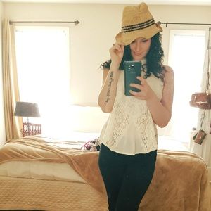 Meet your Posher, Elyse