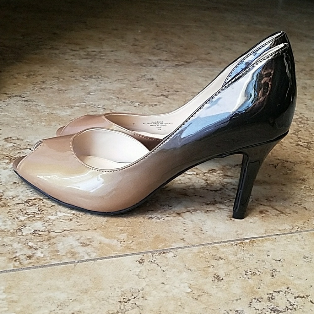 NWOT -  UNISA 3" Peep Toe Pumps