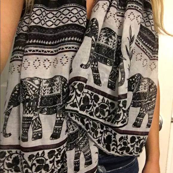 Bohemian Elephant Scarf - Picture 3 of 3