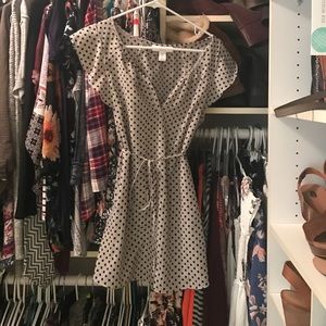 Motherhood Maternity size M flutter sleeve shirt