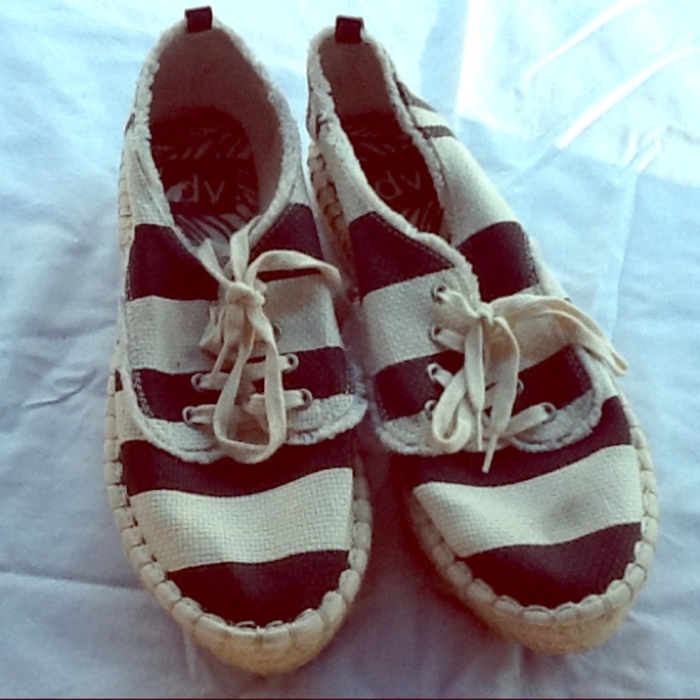 Beach shoes