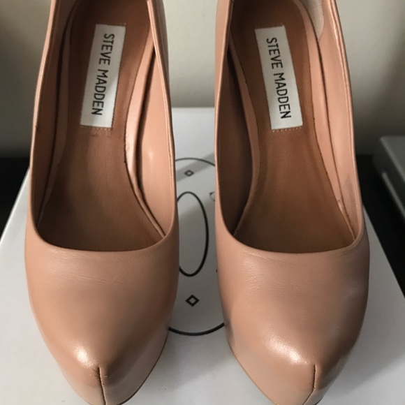 Steve Madden “DEJAVÚ” - Picture 3 of 3