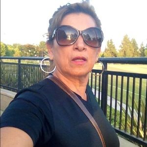 Meet your Posher, Sonia