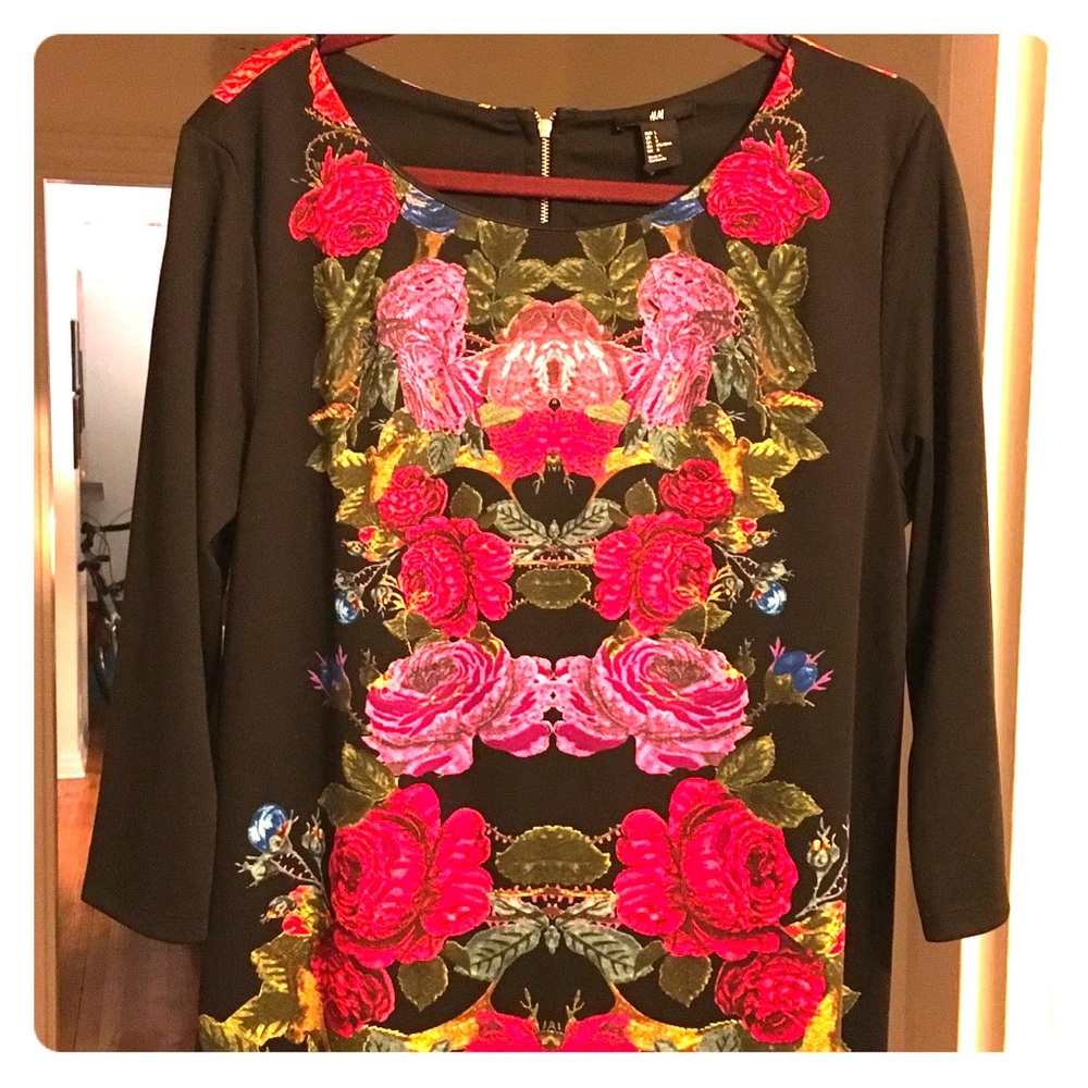 Retro floral shift dress from H&M.