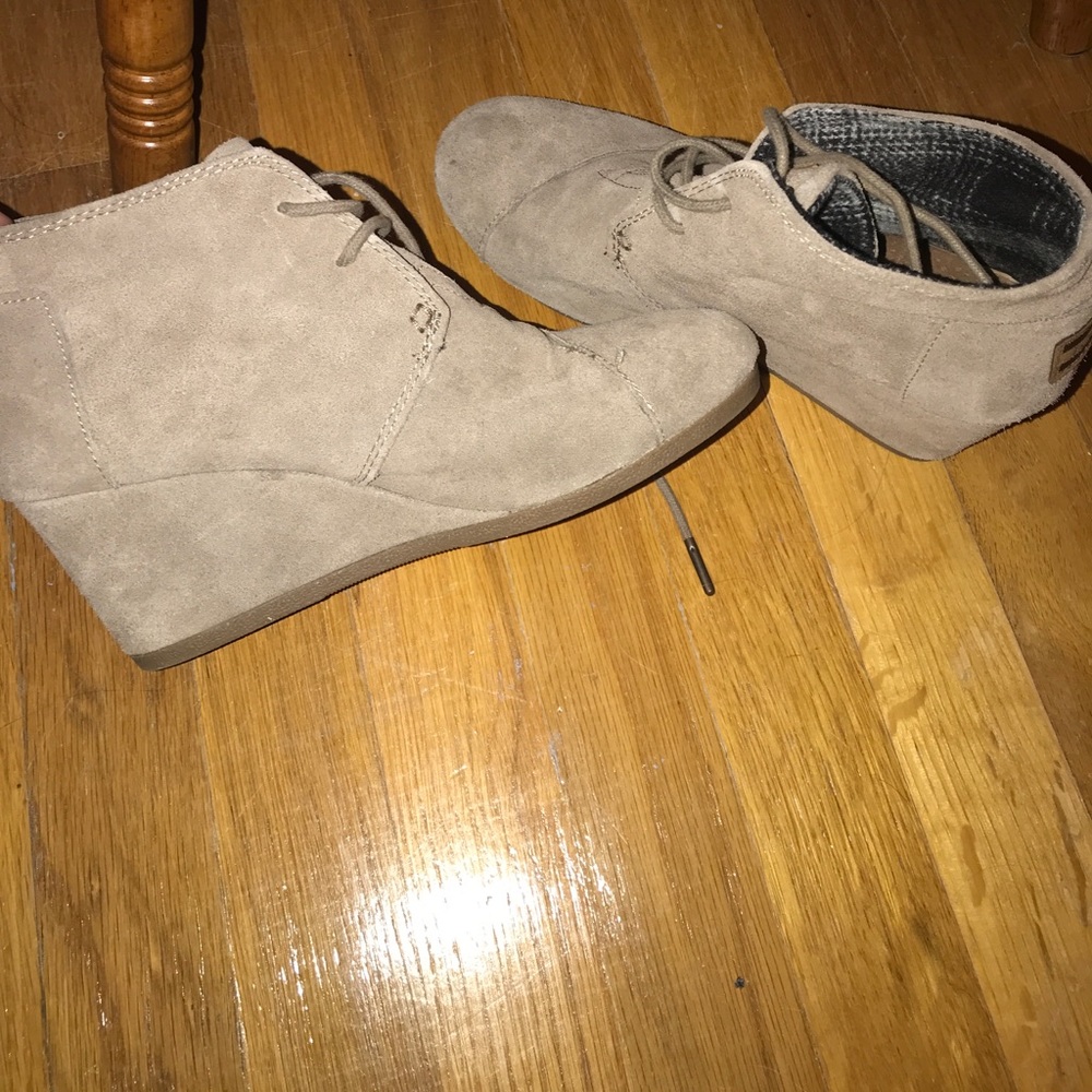 Toms Wedges