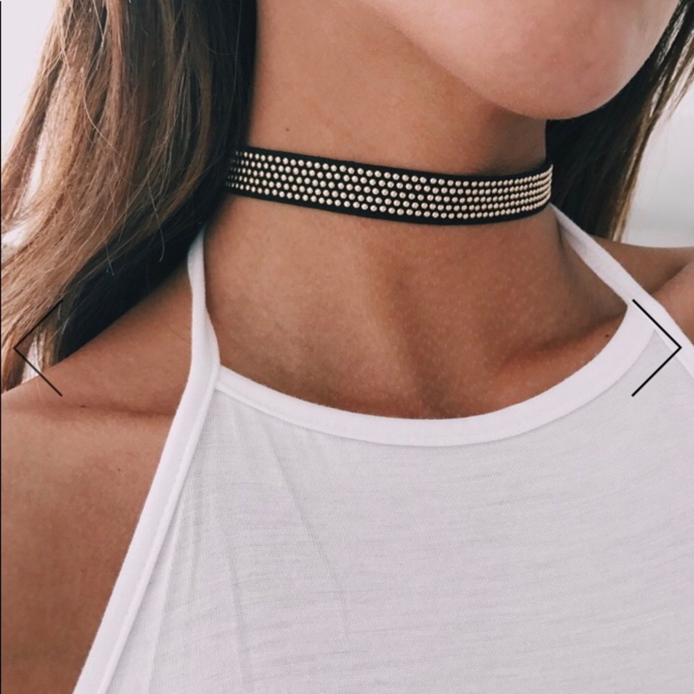 Dainy Gold Studded Choker