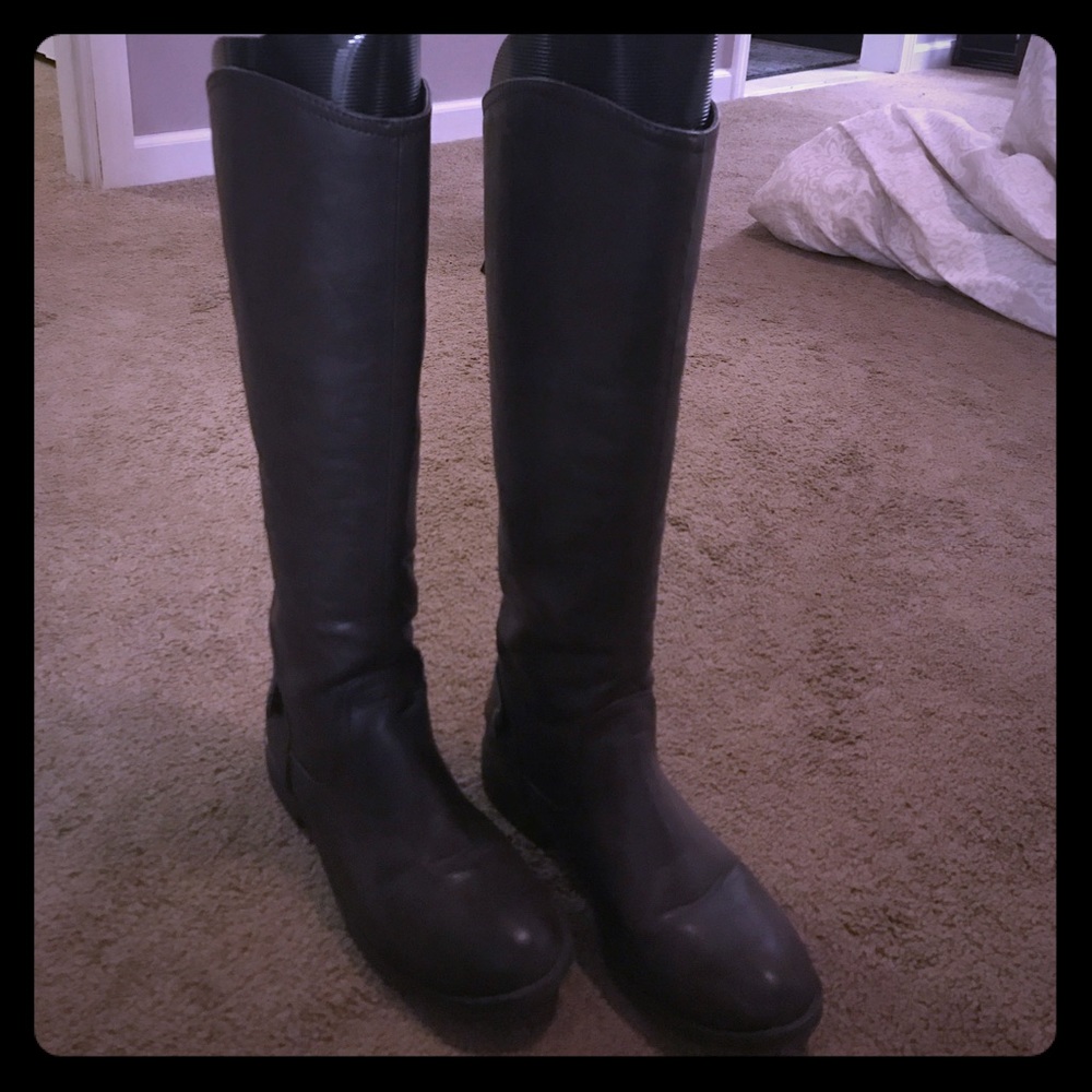 Brown knee high boots - worn once!