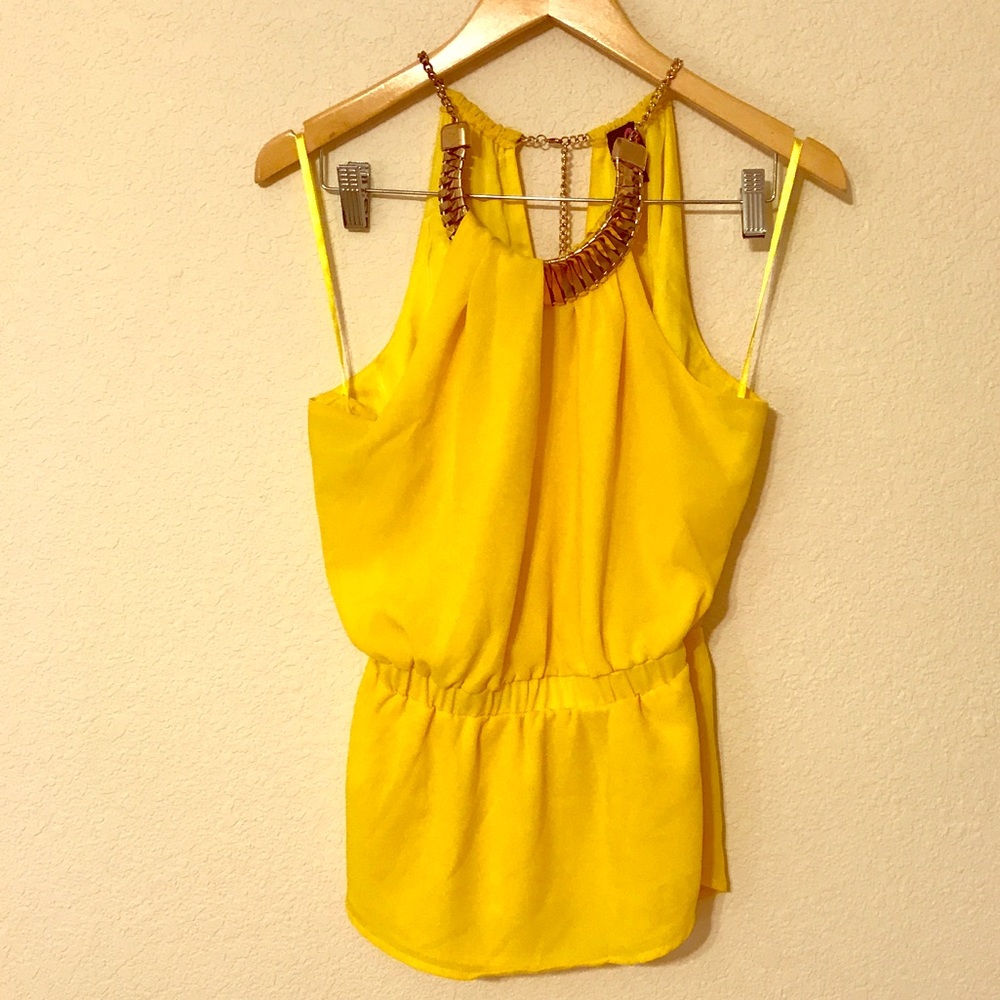 ‼️SALE‼️2B Bebe Sleeveless Top.