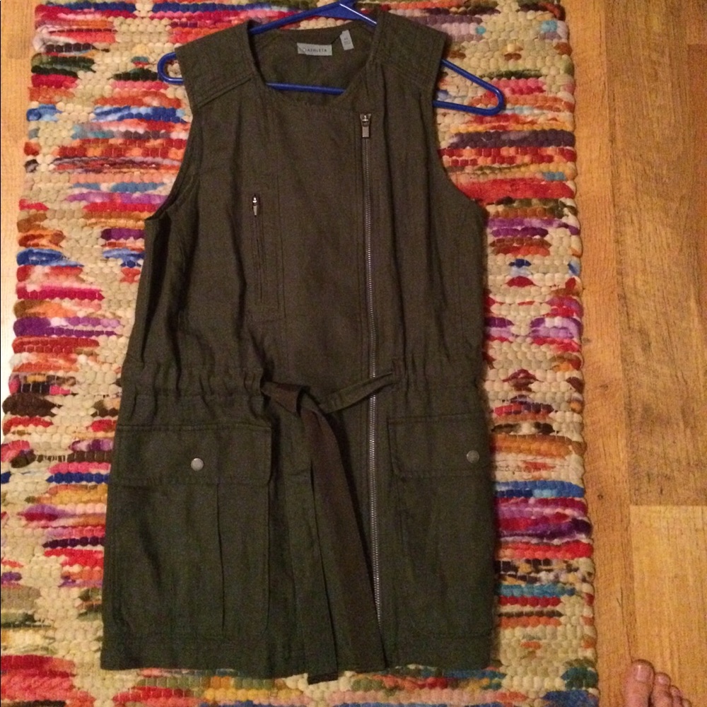 Last chance to make offer!! Athleta military vest