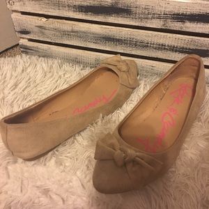 Tan Bow Flats