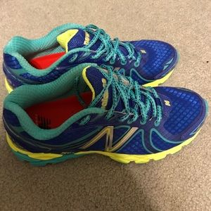 Women's New Balance Running Shoes Size 7: W870PP3