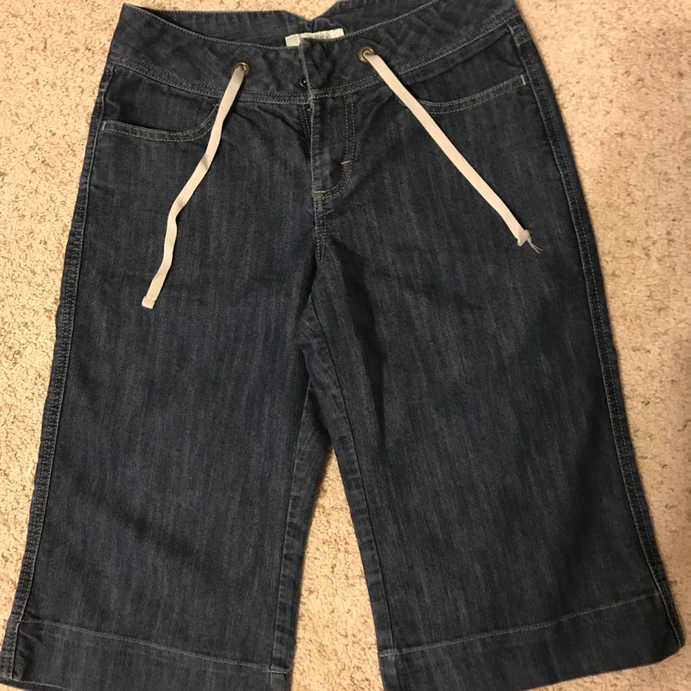 Capri pants